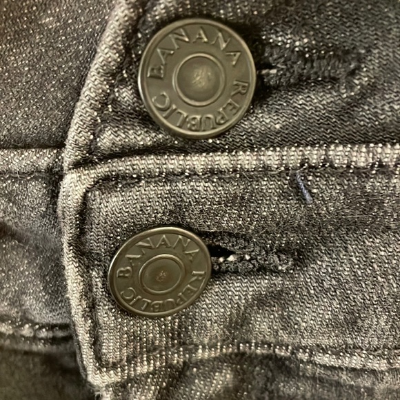 Banana Republic High Waisted Shorts - Picture 2 of 4